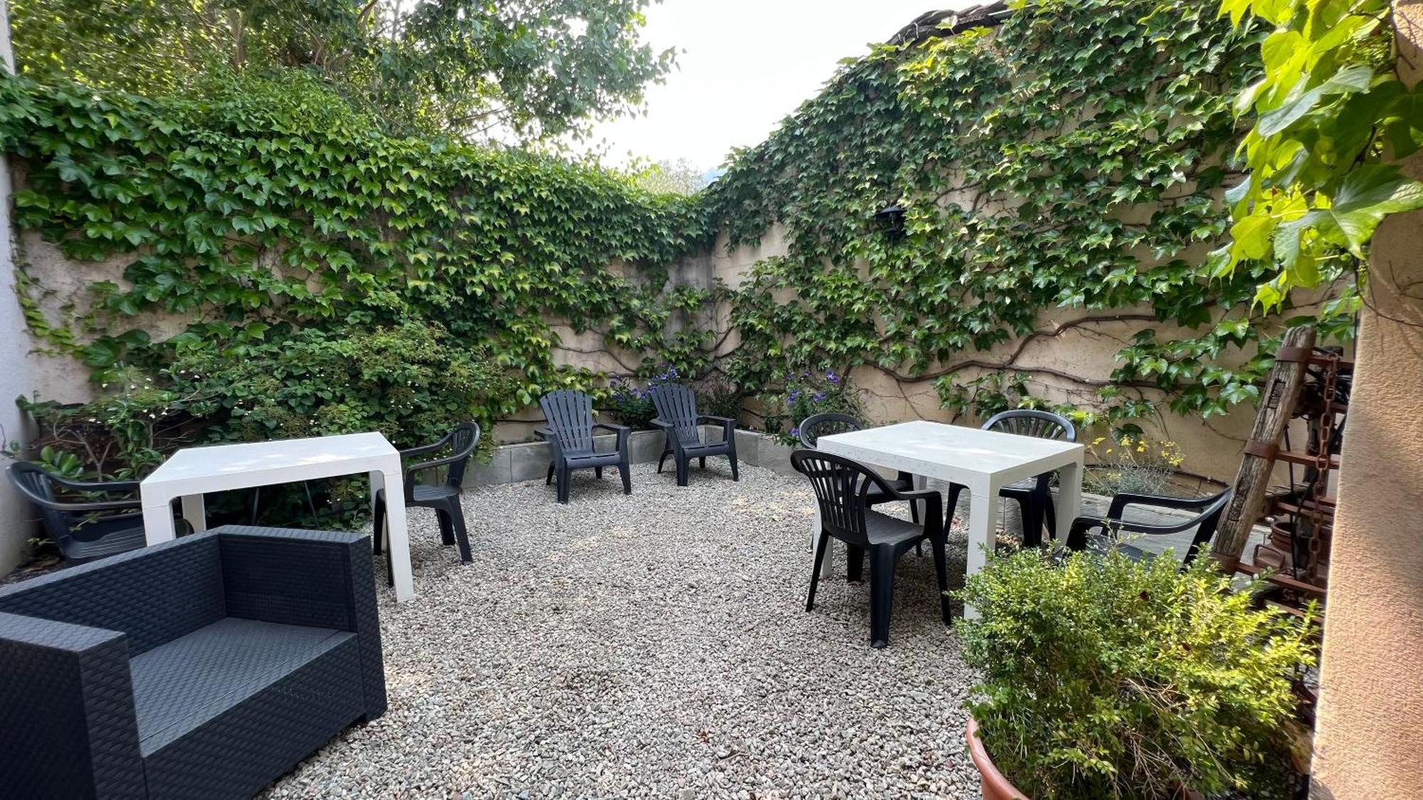 A MANDRIA, appartements avec cuisine 30m2, patio, vue Montagnes et citadelle, 5 minutes à pied du centre ville et des rivières Corte  Esterno foto