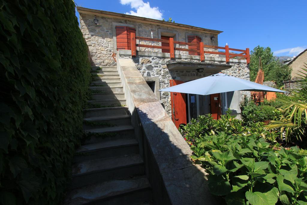 A MANDRIA, appartements avec cuisine 30m2, patio, vue Montagnes et citadelle, 5 minutes à pied du centre ville et des rivières Corte  Camera foto