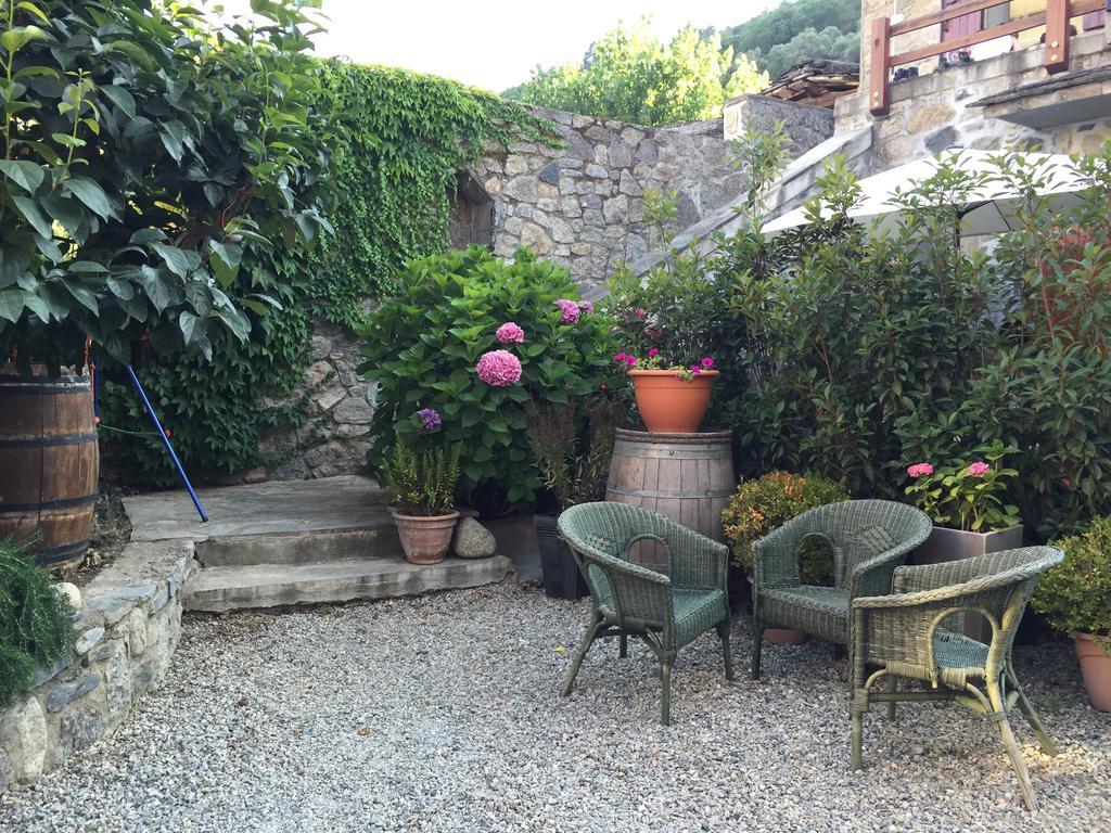 A MANDRIA, appartements avec cuisine 30m2, patio, vue Montagnes et citadelle, 5 minutes à pied du centre ville et des rivières Corte  Esterno foto
