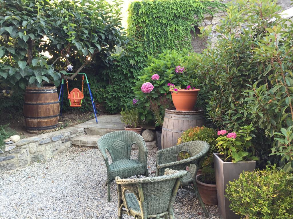 A MANDRIA, appartements avec cuisine 30m2, patio, vue Montagnes et citadelle, 5 minutes à pied du centre ville et des rivières Corte  Esterno foto