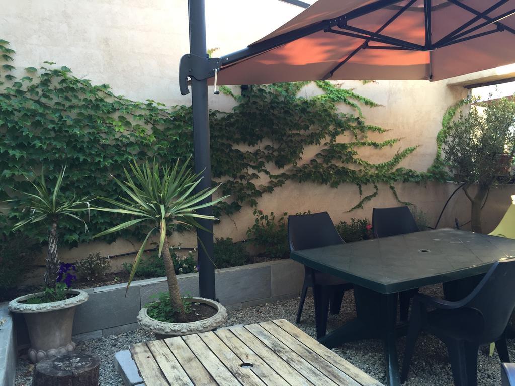 A MANDRIA, appartements avec cuisine 30m2, patio, vue Montagnes et citadelle, 5 minutes à pied du centre ville et des rivières Corte  Esterno foto