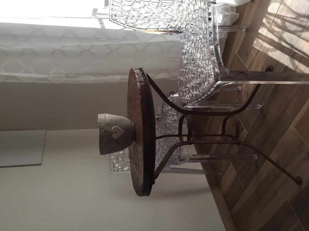A MANDRIA, appartements avec cuisine 30m2, patio, vue Montagnes et citadelle, 5 minutes à pied du centre ville et des rivières Corte  Esterno foto