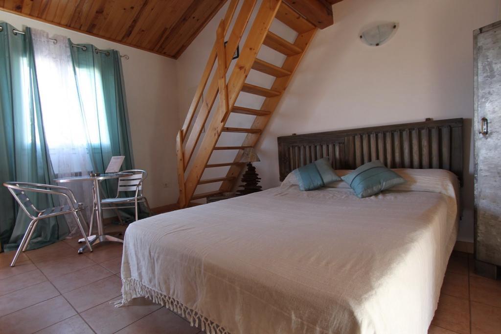 A MANDRIA, appartements avec cuisine 30m2, patio, vue Montagnes et citadelle, 5 minutes à pied du centre ville et des rivières Corte  Esterno foto